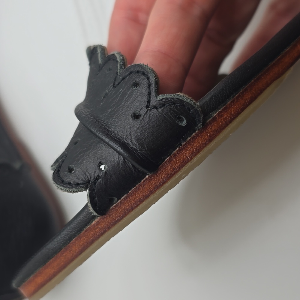 ELF | Leather Sandals - Picture 8 of 8